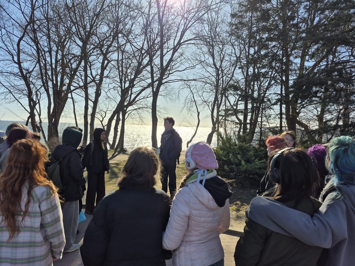 Młodzi liderzy na plaży